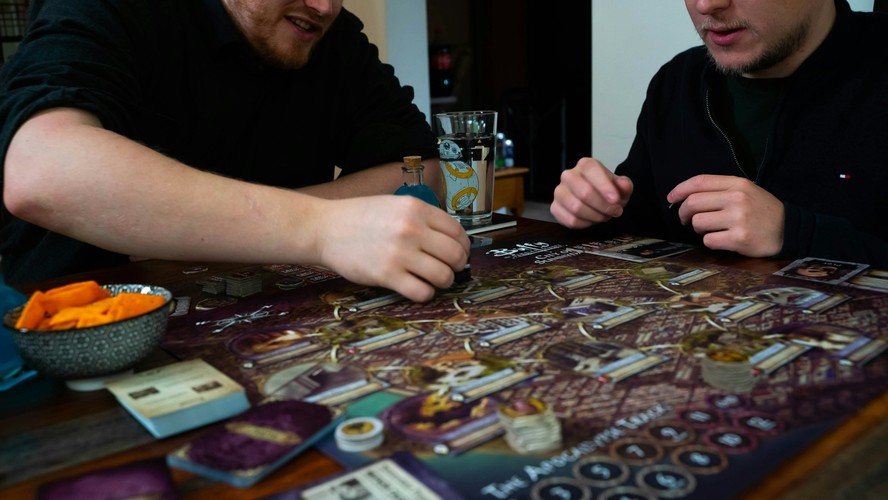 7 jogos de tabuleiro legais para adultos que valem o custo-benefício