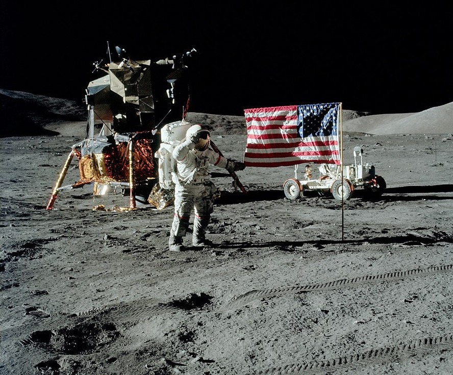 Eugene Cernan na Lua durante a missão Apollo 17