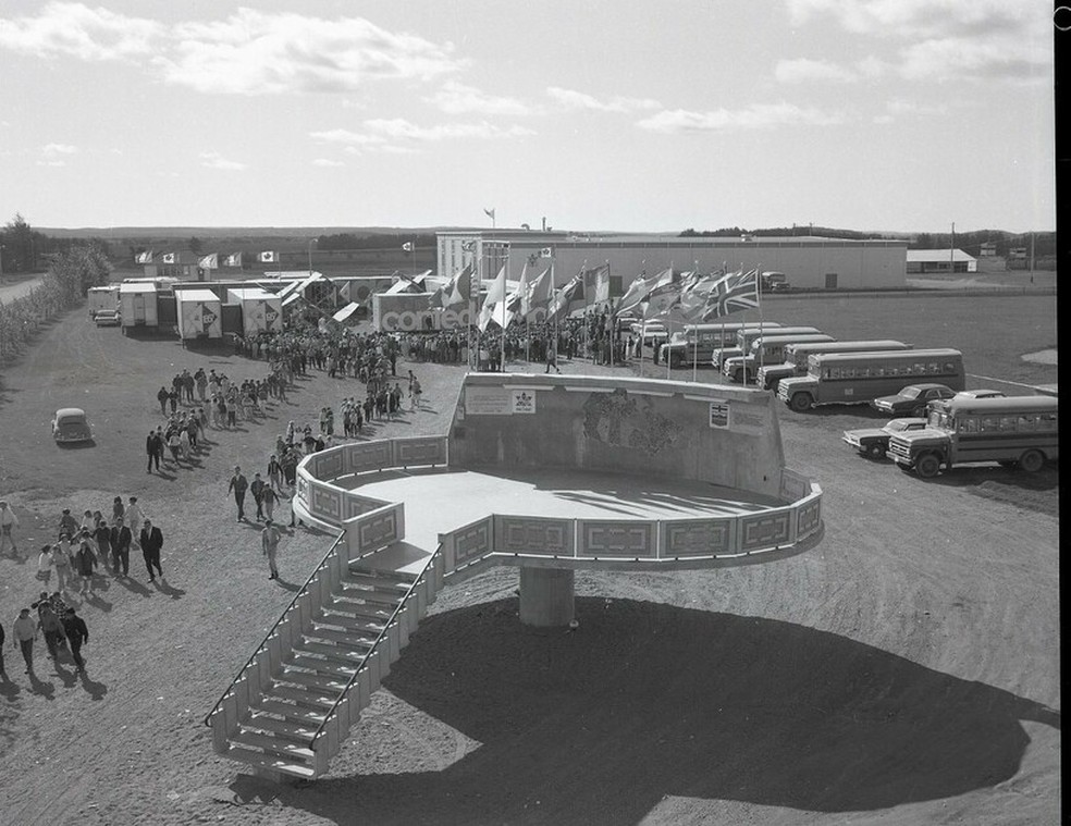 Inauguração da plataforma, em 1967 — Foto: Guinness World Records