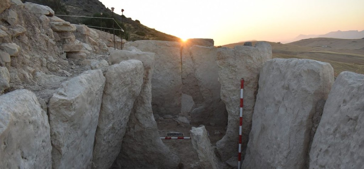 Tumba de 5 mil anos é descoberta na Espanha; fotos