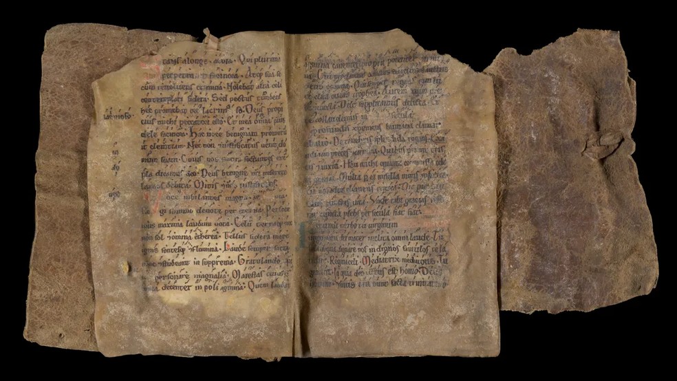 Entre os textos religiosos identificados no manuscrito de Hagenes, há um cântico dedicado à Maria e outro para o Dia de Todos os Santos — Foto: Are Flågan/Biblioteca Nacional da Noruega
