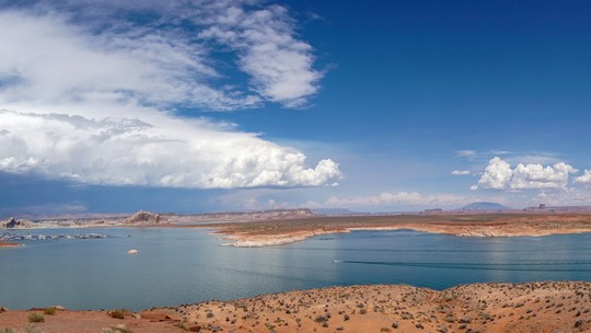 Metade dos maiores lagos do mundo está perdendo água, mostra estudo