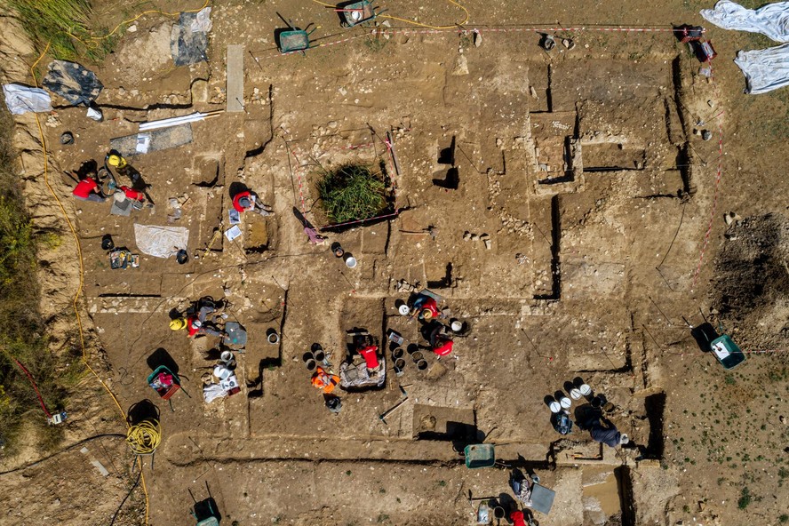 Imagem da escavação em Narbona, na França
