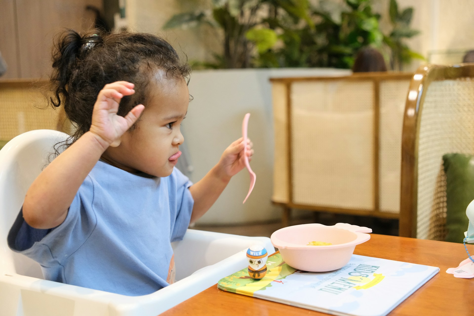 Crianças podem tomar whey ou café? Pesquisa mapeou dúvidas sobre alimentação infantil na internet