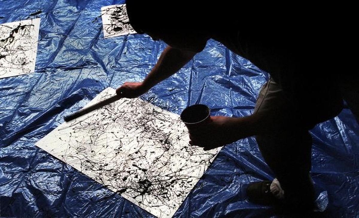 Pinturas de Jackson Pollock poderiam ter sido feitas por crianças, aponta estudo
