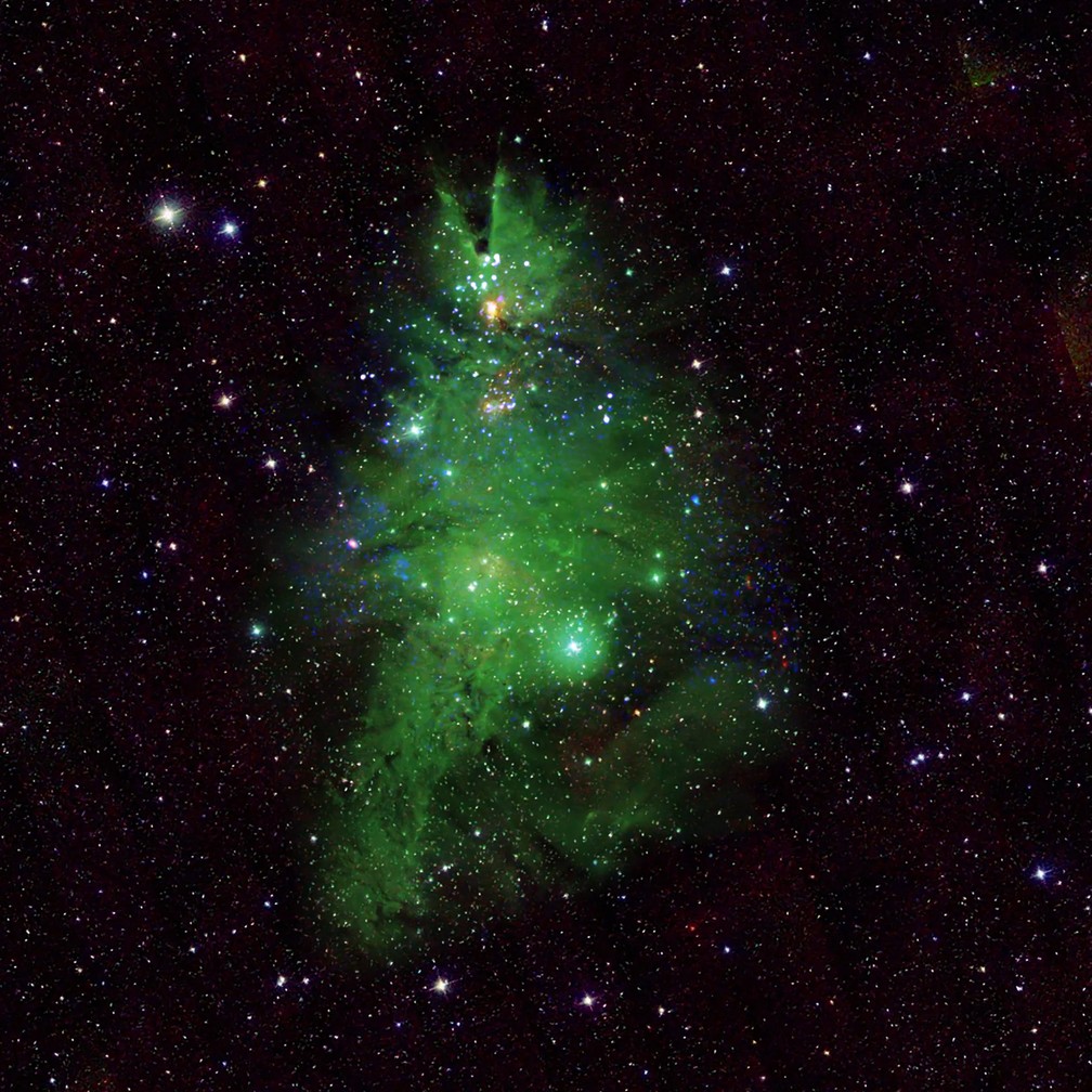 O "Aglomerado da Árvore de Natal", NGC 2264 — Foto: NASA/CXC/SAO; Optical: T.A. Rector (NRAO/AUI/NSF and NOIRLab/NSF/AURA) and B.A. Wolpa (NOIRLab/NSF/AURA); NASA/NSF/IPAC/CalTech/Univ. of Massachusetts; Image Processing: NASA/CXC/SAO/L. Frattare & J.Major