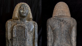 Estátuas com 1,35 metros de altura de granito preto — Foto: Egypt today